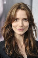Saffron Burrows