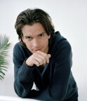 Santiago Cabrera