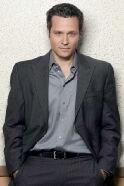 Seamus Dever