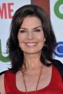 Sela Ward