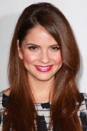 Shelley Hennig