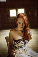 Simone Simons