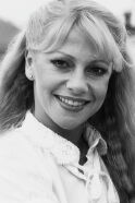 Stephanie Lawrence