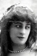 Suzanne Munte