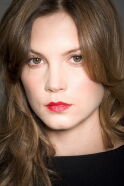 Sylvia Hoeks