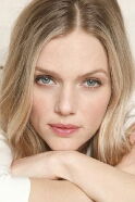 Tracy Spiridakos