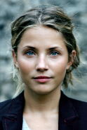 Tuva Novotny