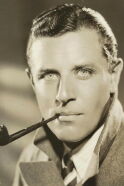 Warren Hull