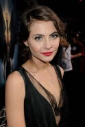 Willa Holland