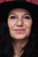 Yasmin Elvira Steenholdt