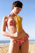 Yvonne Craig