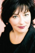 Yvonne Naef