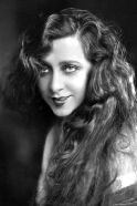 Yvonne Printemps
