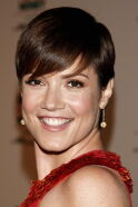 Zoe McLellan
