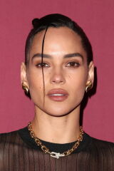 Adria Arjona