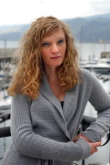 Agata Buzek
