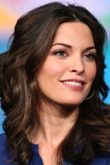 Alana de la Garza