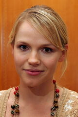 Alexa Havins