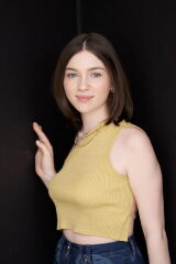 Alexa Swinton