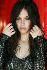 Alexis Knapp