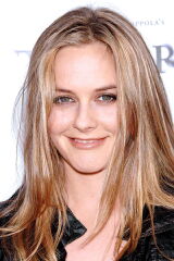 Alicia Silverstone