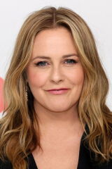 Alicia Silverstone