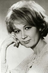 Alla Demidova