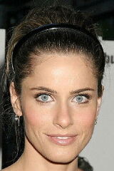 Amanda Peet