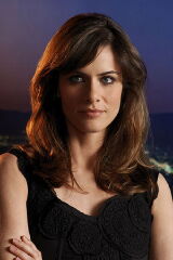 Amanda Peet