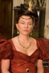 Amanda Redman