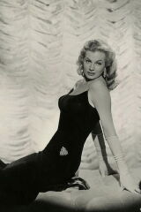 Anita Ekberg