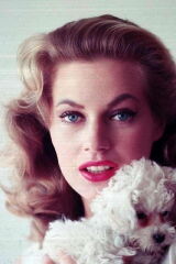 Anita Ekberg
