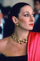Anjelica Huston
