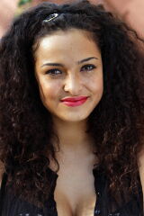 Anna Shaffer