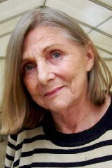Anne Carrère