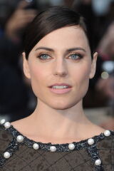 Antje Traue