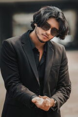 Arosh Khan