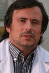 Bartosz Opania