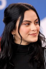 Camila Mendes