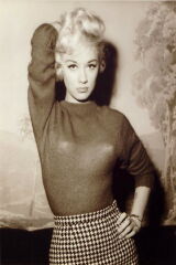 Carole Lesley