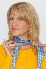 Caroline Peters