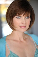 Carrie Genzel