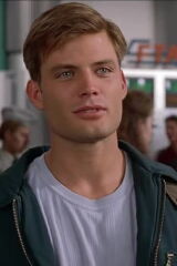 Casper Van Dien