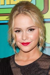 Cassi Thomson