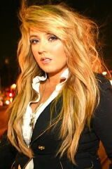 Chloë Agnew