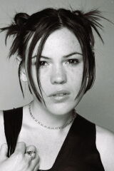 Clea DuVall