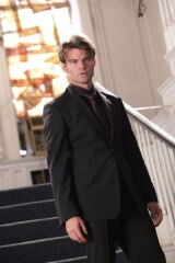 Daniel Gillies