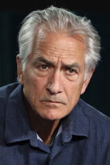 David Strathairn
