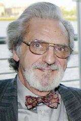 Desmond Rayner