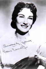 Doris Dowling